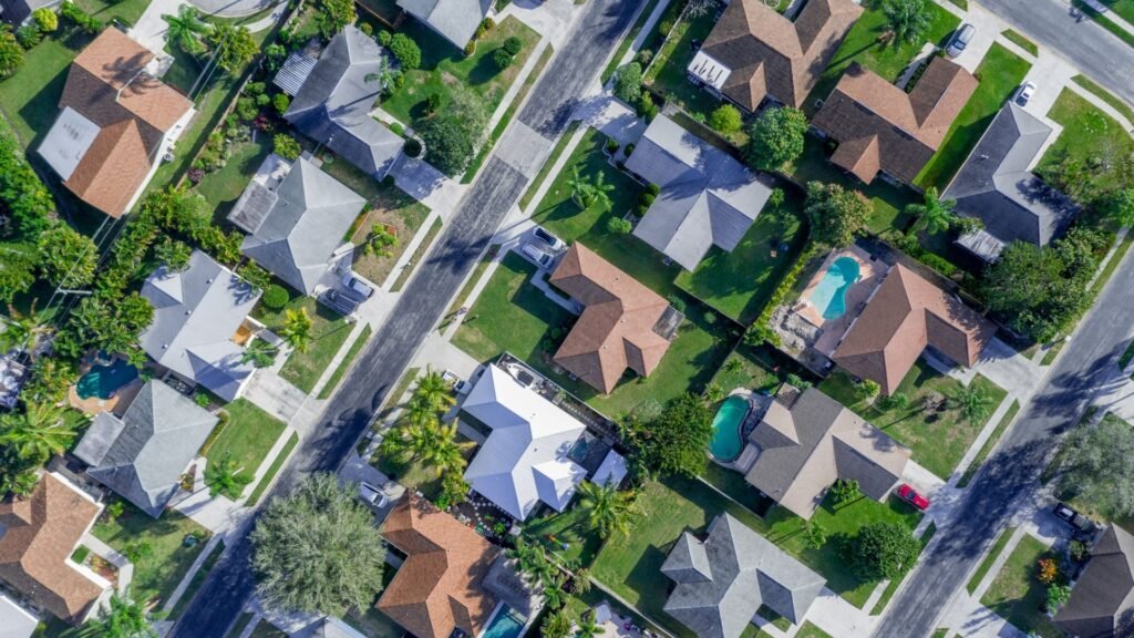 HOA Management in South Florida and board support and resident communication services Miami